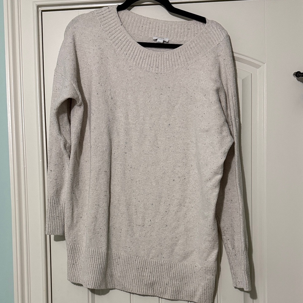 Elegant Cream Crew Neck Sweater